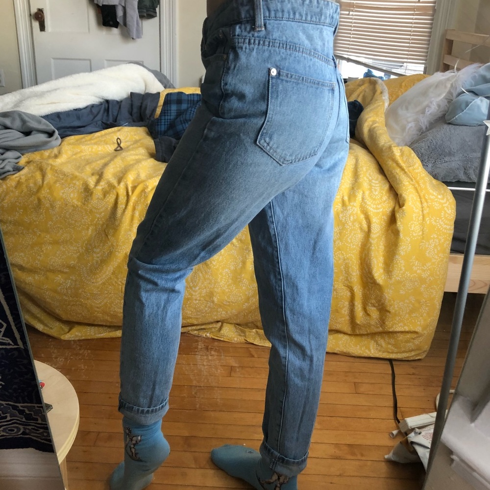 Forever 21 Light Wash Boyfriend Jeans